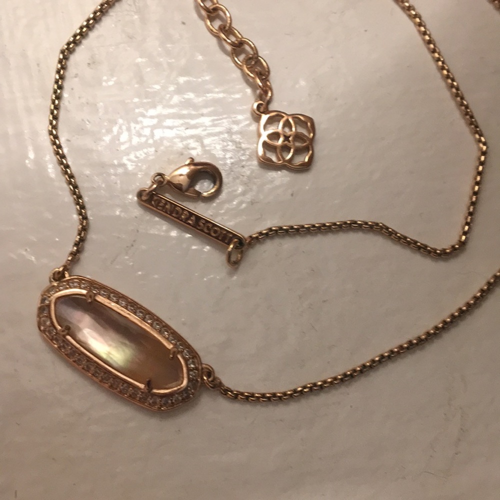 Kendra Scott limited run necklace